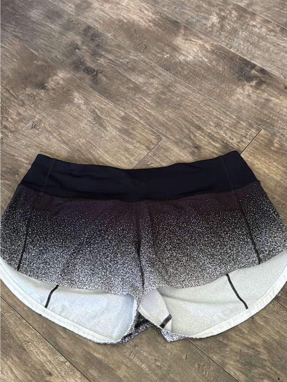 Lululemon Women’s Black Ombre Active Shorts